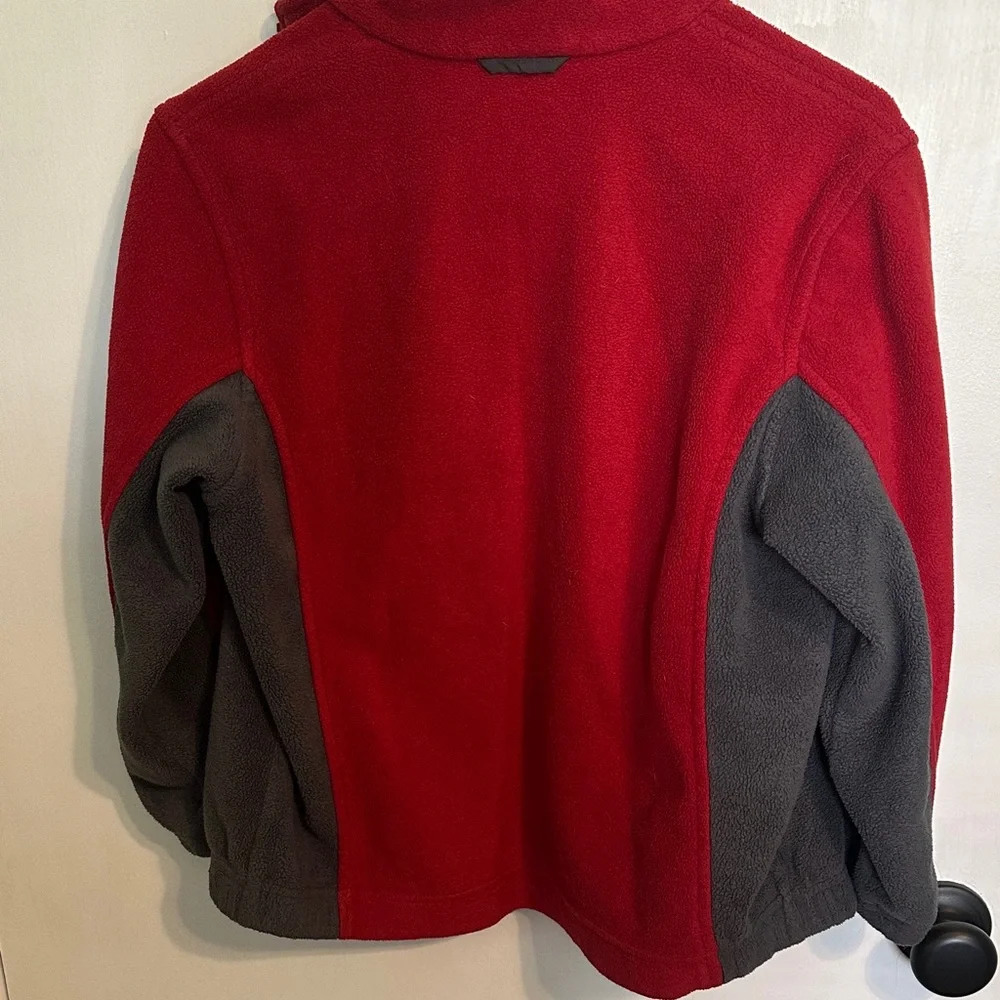 0075 The Children's Place‎ Red and Gray Kids Jacket size large